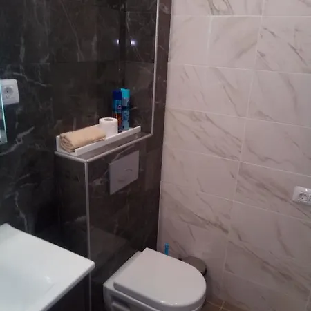 Nenov Apartment *
